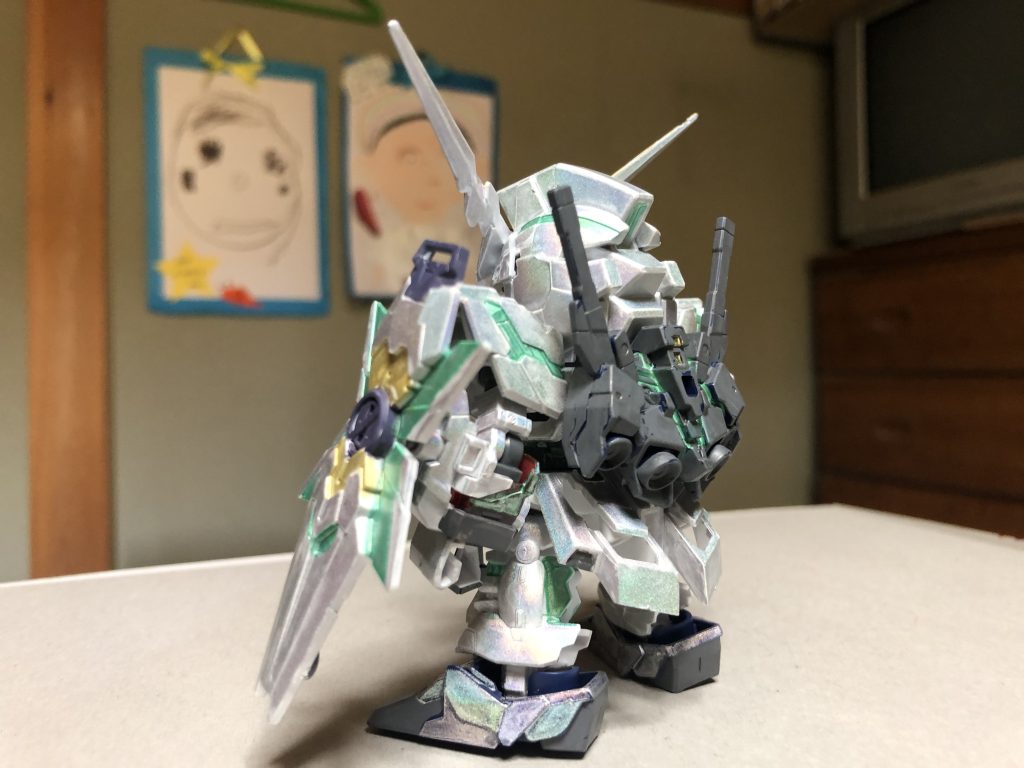 ユニコーンガンダム(デストロイモード)–3枚目/制作者：ヤマト糊@fcmpCXyhsk1RJ7p