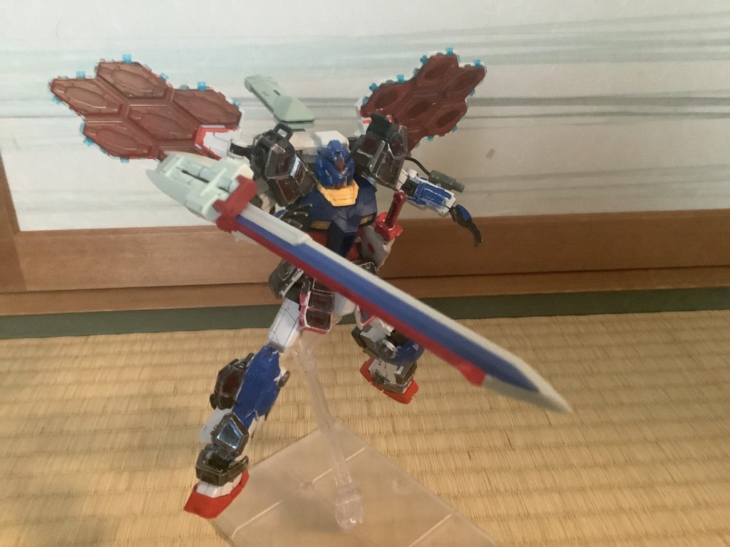 武器は変わらず大型ビームソードです。