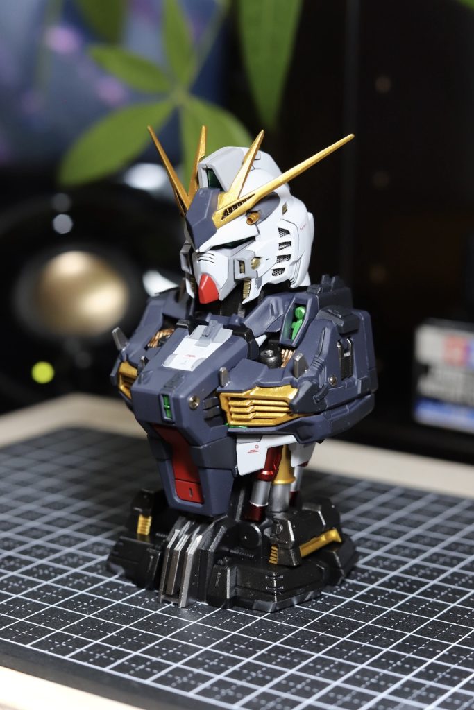 RX-93 νGUNDAM - Mechanical Bust–2枚目/制作者:Kuxii