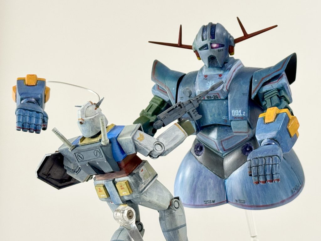 1/144ガンダム（リバイバル版・パチ組みファレホ塗装）と絡ませて。当時、まさにこれを作りたかったんです。４０年越しにやっと完成です。