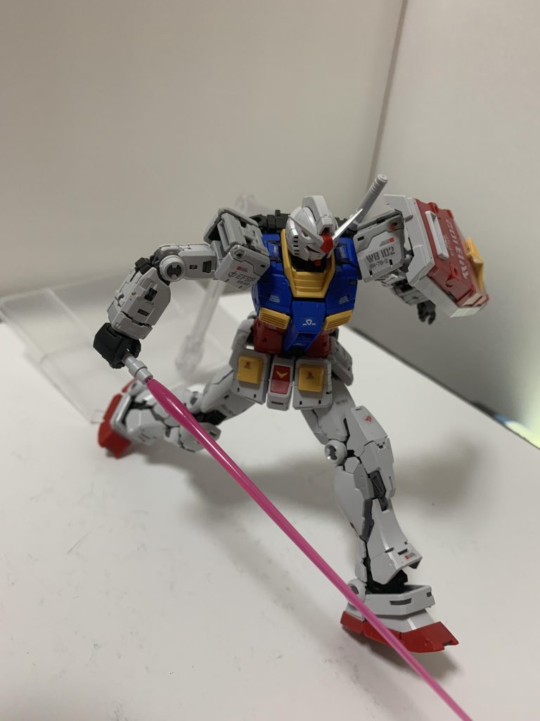GUNDAM–3枚目/制作者：匿名