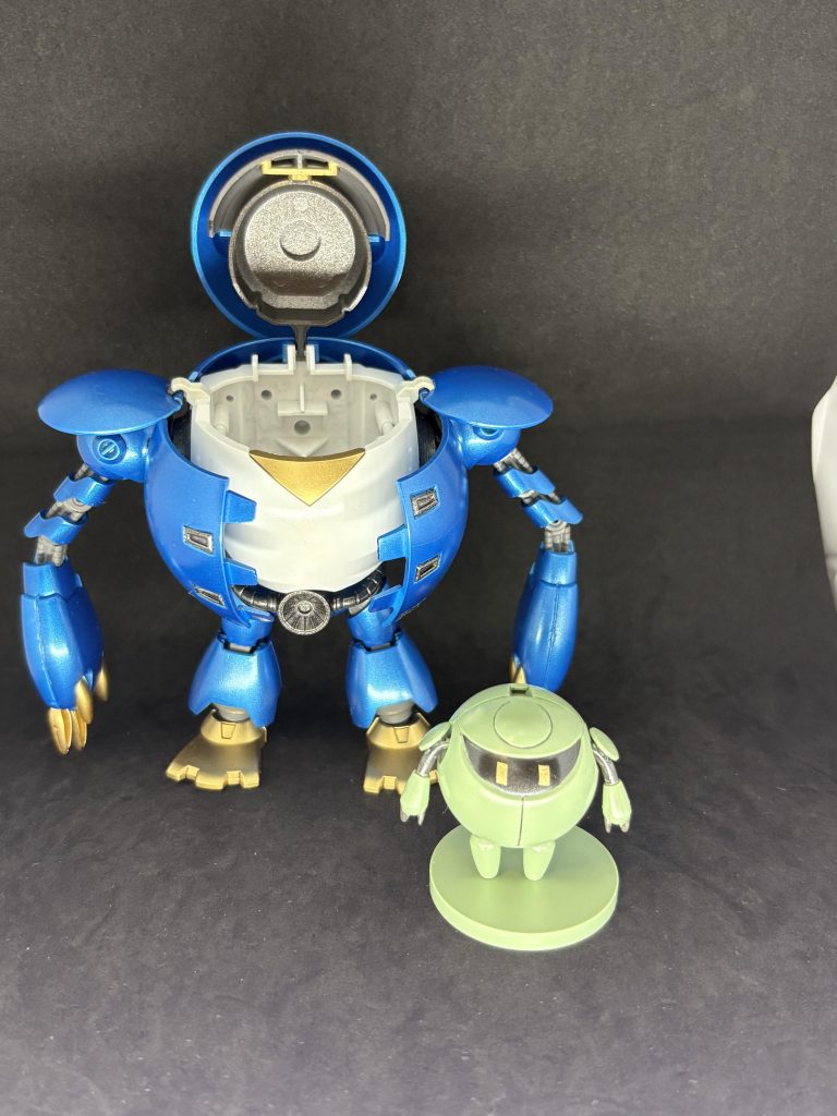 飛び出してウロウロ歩き回ります😁