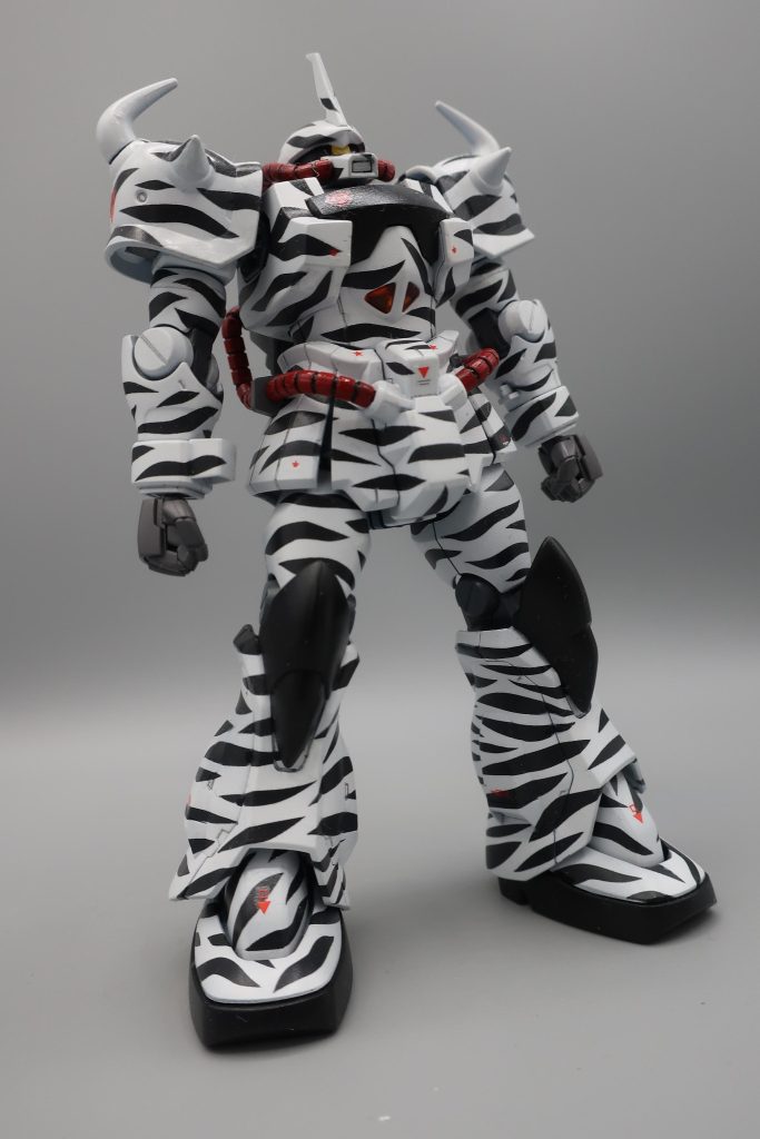 「いやいやいやいやいやいやいやいやいやいや！」心の中で叫びます。「いやいやいや剛力ならギリ許す・・・」心の中で叫びます。それでも　ゆりやんは涼し気な顔で社員用の部屋へ入っていったのです！こんな事があってもよいのでしょうか！？