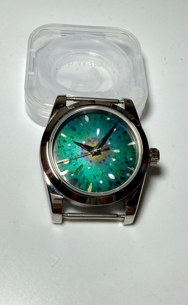 キラキラを見て『刻が見える』と言ったシャアのセリフで時計にしたら面白そう、という安直な発想のネタ投稿でした。笑若干趣旨はズレていますが次はちゃんとガンプラあげます笑