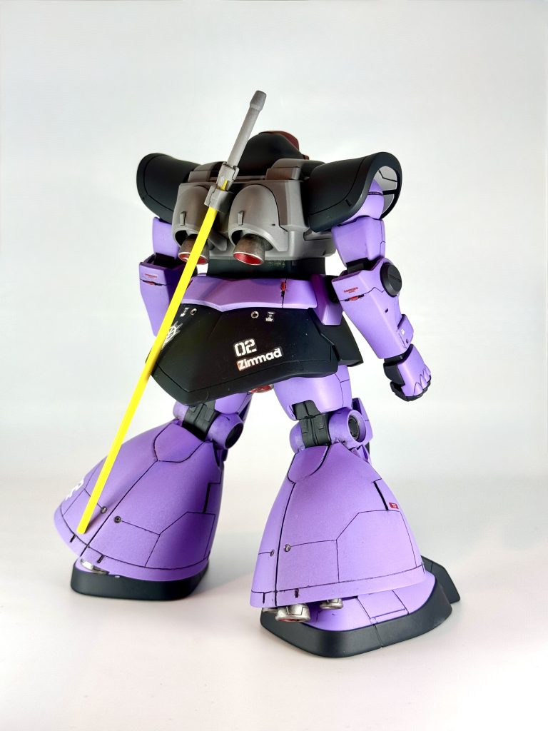 リアビュー。キュベレイでも思いましたが曲面の筋彫りが本当に難しいです。左右対称にキレイに彫れる人は尊敬します。