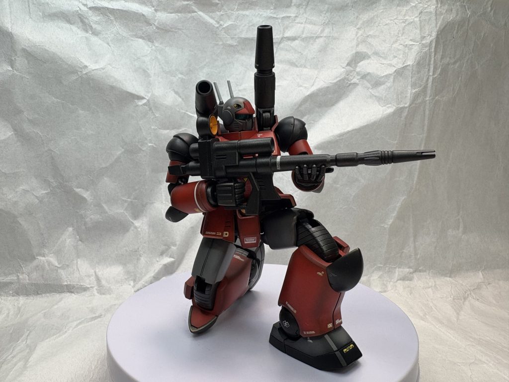 可動良好でスタイリッシュですね。私のイメージと違うけど。