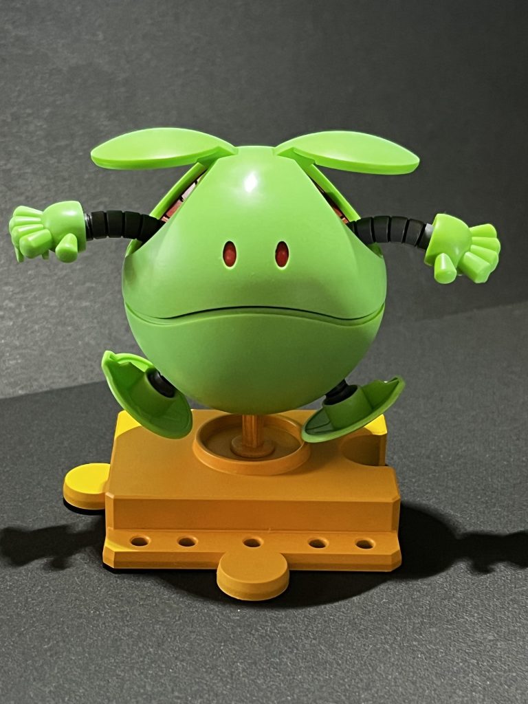 そしてアイコンにも使ってるハロ蛍光グリーンとアルティメットホワイトで調色ちなみに4体全部全塗装で光沢フィニッシュ