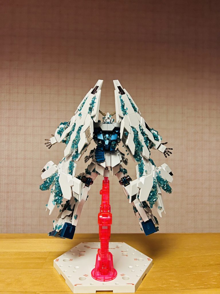 ユニコーンガンダム 光の結晶体(自作ver)–4枚目/制作者：匿名