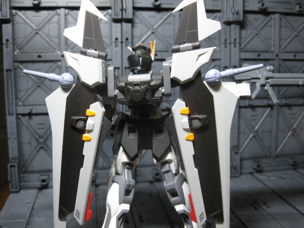 後ろ姿はこんな感じです。