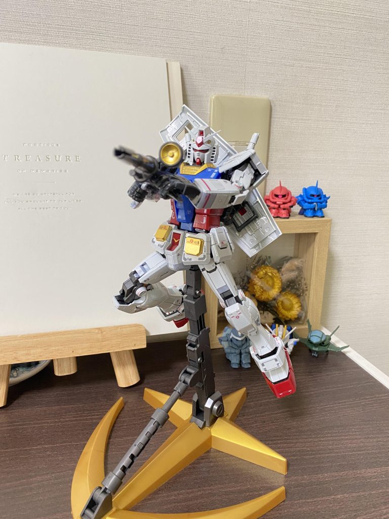 かっこよく両手持ちポーズとれない…笑