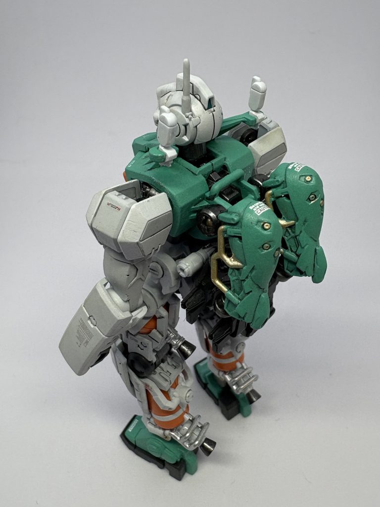 バックショット。パイプ類塗り分けしてます。