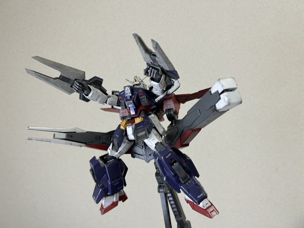 アクション。めちゃくちゃかっこよくないですか?腕のアーマー?が個人的に推しです 笑