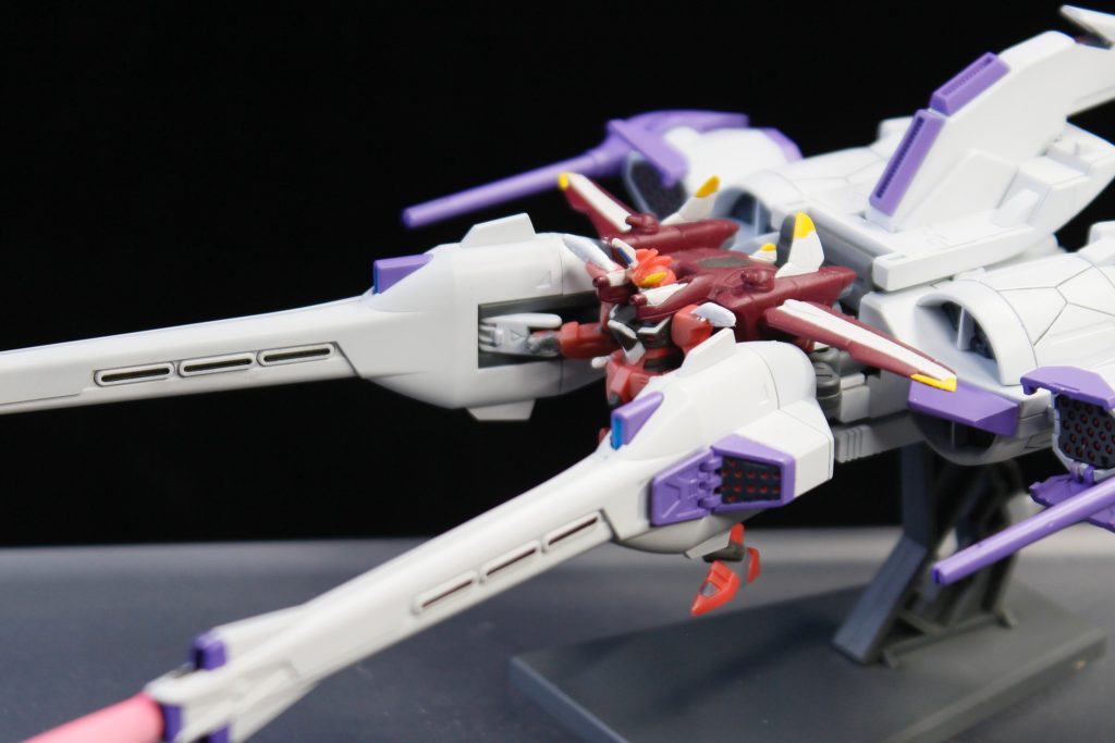 1キットに1/400モビルスーツ3体（内2体はミーティア搭載可能）＋ミーティア1機が付属します。