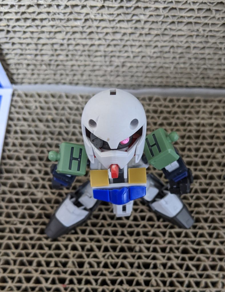 今回も上向ける首構造してます。