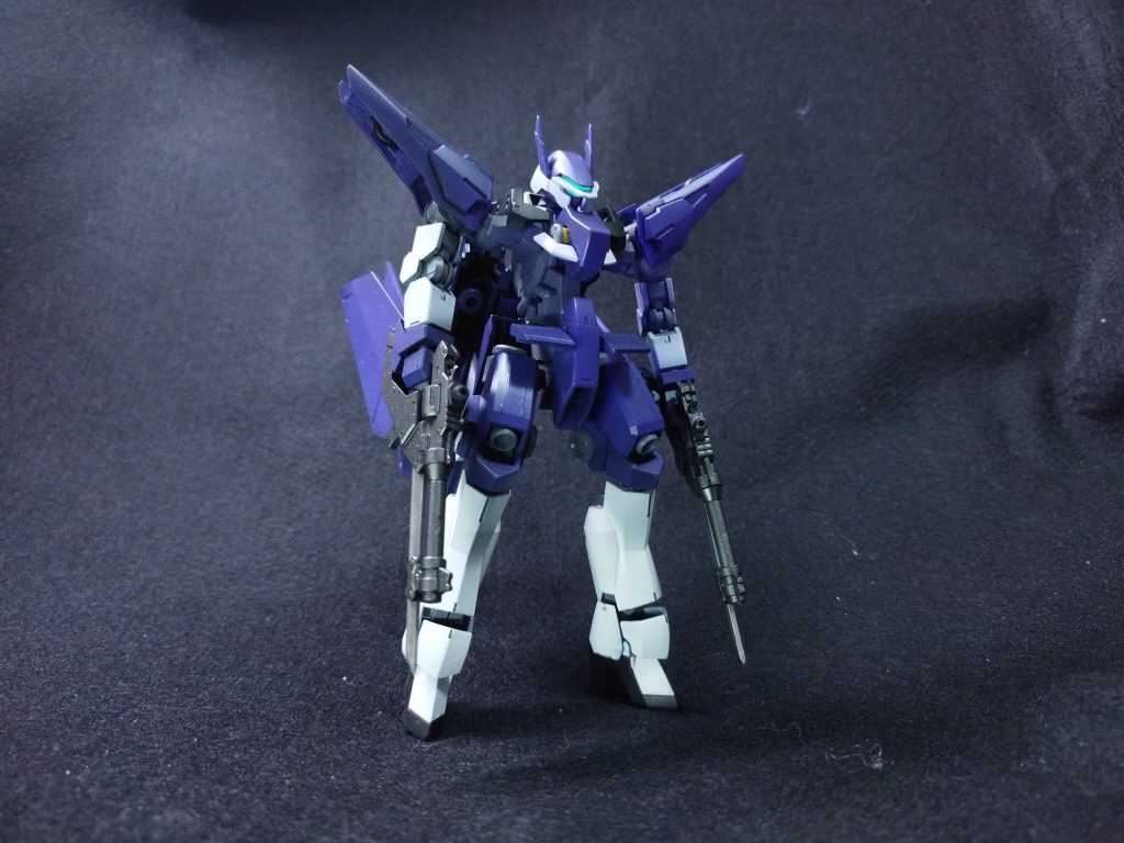 EB-05sシュヴァルベグレイズをベースに大気圏内での高速飛行を可能にするべく開発された機体