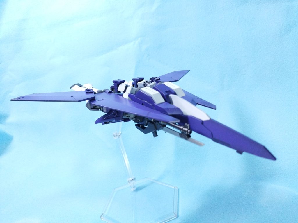 巡航形体ダブルデルタ翼により、超音速巡航が可能