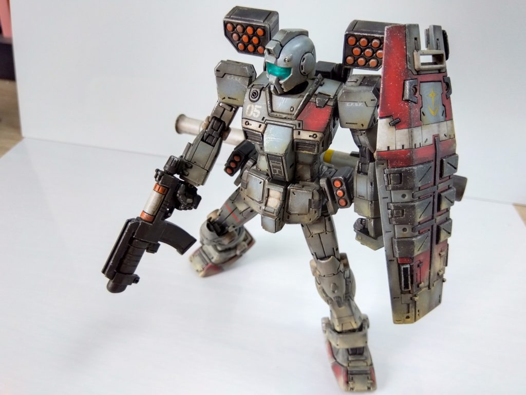 ゴテゴテしすぎず、あくまで【 モブ量産機】を意識して仕上げました。