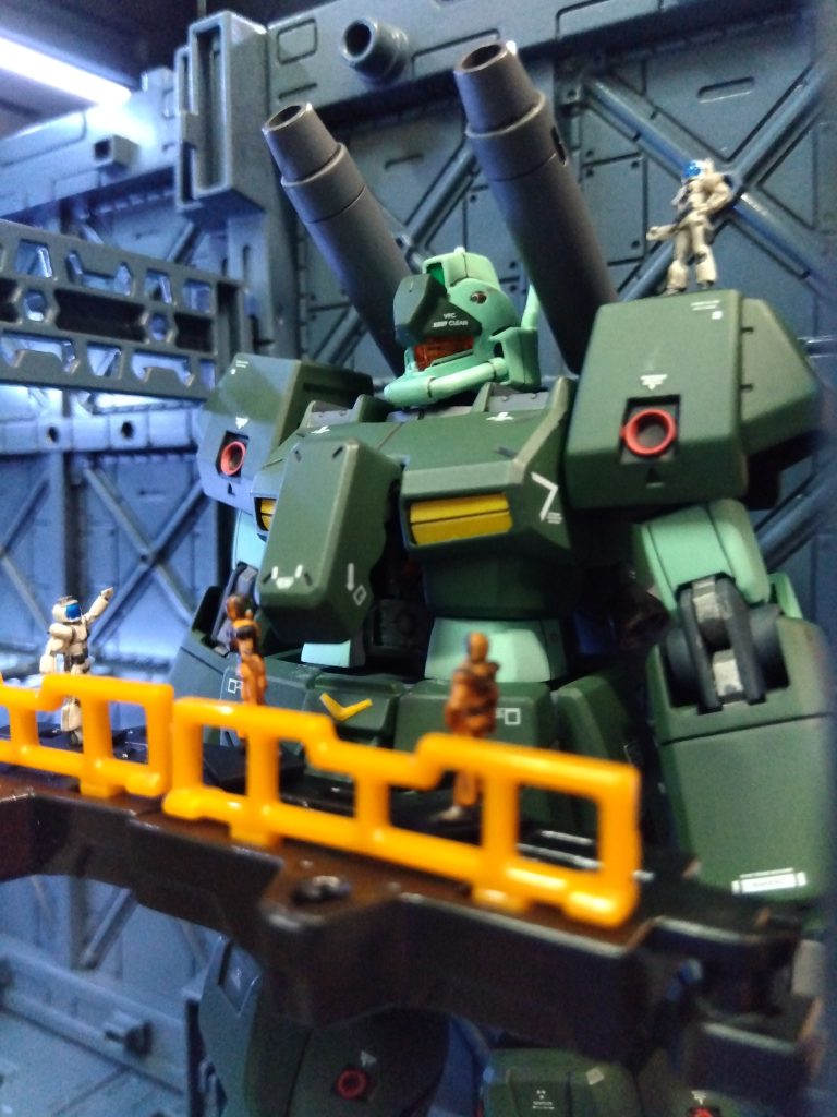 格納庫、MSデッキの雰囲気は大好物です。