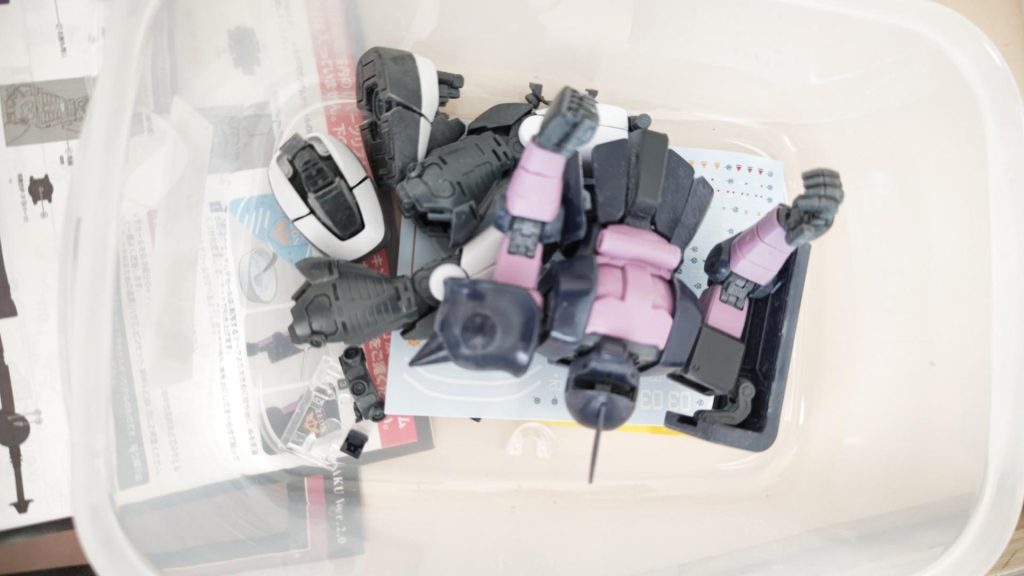 あとは足（飾り）だけ