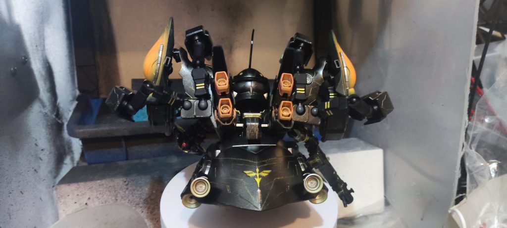 聖衣の新自護–2枚目/制作者：モデルワークショップ