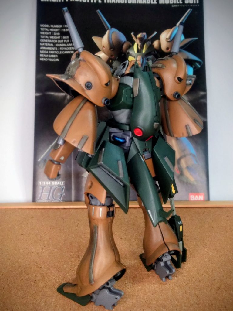 『機動戦士 Ζ ガンダム 劇内』だと、『ジェリド・メサ中尉』がパイロットを務め、見事『ガンダム Mk-Ⅱ』にリベンジを果たしたコノ子 😚MA形態が蟲ッポイのも、特徴ですね 🤨「UP主」としては、この異形っプリが堪らない 🤤🎵