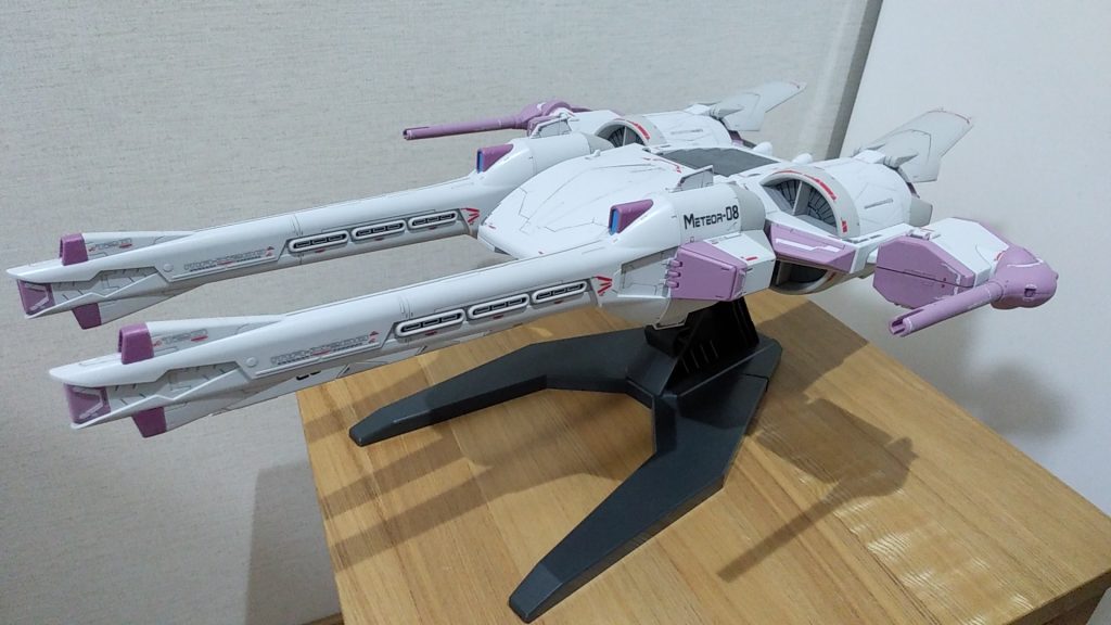 プレバンで再販されたものを購入しました。キット自体は昔のものですが付属デカールが多く、昨今のHGと比較しても古さを感じさせません。