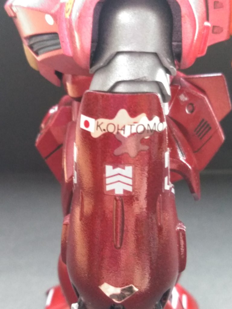 腕にパイロットネームが入ります。これは最初からプレゼント用として作ったものでした。完成した翌々日にはお別れです！ 