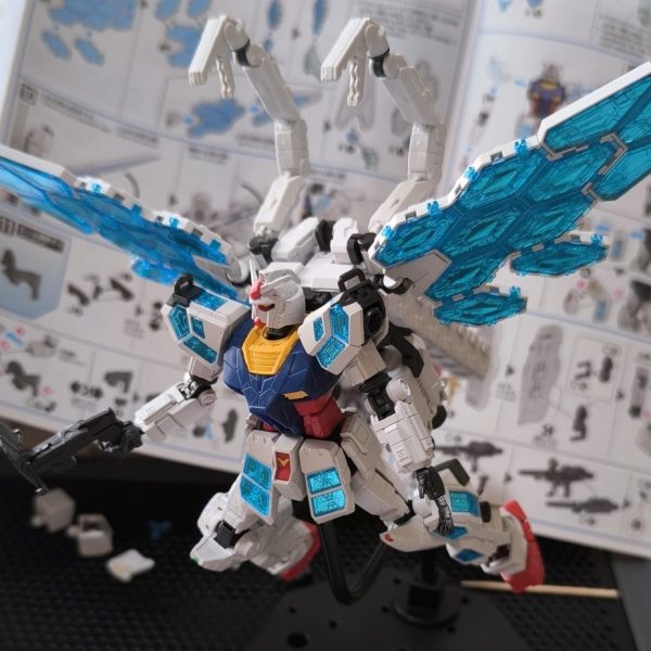 RX-78F00/E ガンダム (グラスフェザー装備)