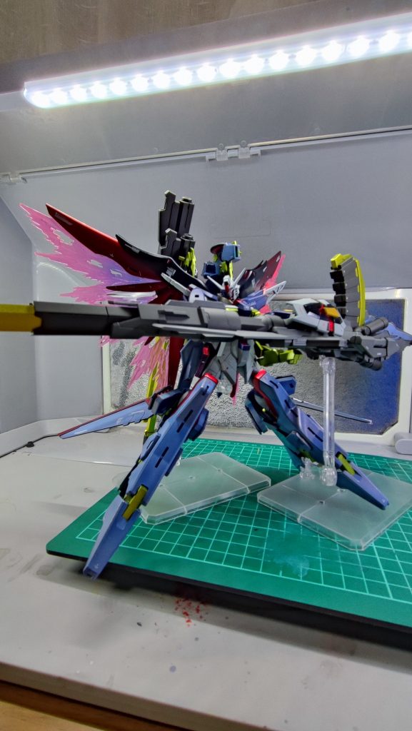 デスティニーガンダムSpec2＆ゼウスシルエット全塗装