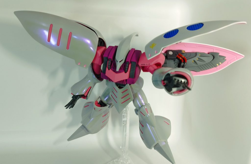 シールは、目だけ使用