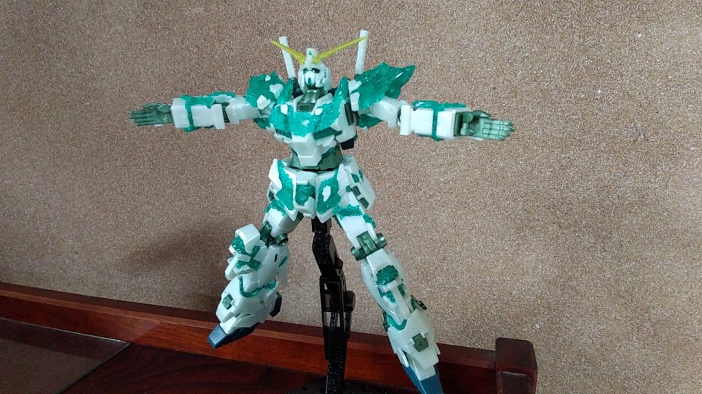 印象深いこのシーンですが、このガンダムを商品化してしまうバンダイには『さすがっ！』の一言です。