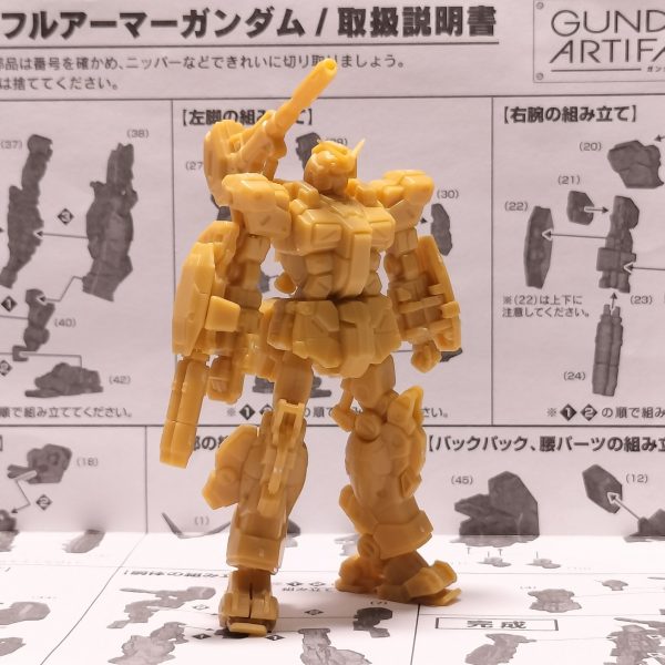 アーティファクト初心者のときに一度作った思い出深い機体を3年ぶりに改めて作ってみようかと思います。果たして自身の成長を確認できるのだろうか(汗)？（5枚目）