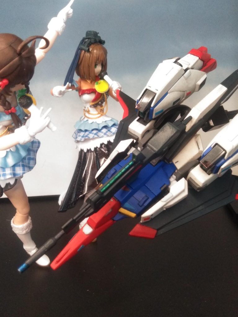 　　　　　歌歌の歴史は、人類の歴史と深く結びついており、古代から儀式や労働、娯楽など様々な目的で歌が歌われてきました。世界最古の歌は、古代ギリシャの墓碑に見つかったもので、中国では伝説上の人物である葛天氏が歌舞を創始したとされています。日本では、記紀歌謡や民謡、雅楽、声明、平曲、謡曲など、様々なジャンルの歌が生まれ、発展してきました。﻿ 因みに｢UP主｣の好きな、歌に関する名言はコレ❗『歌はいいね。歌は心を潤してくれる。リリンが生み出した文化の極みだよ。そう感じないか？　碇○ン○君』そして｢UP主｣は『銀河の妖精と超時空シンデレラ』の織り成す後期主題歌『🦁(下記に在ります。よろしければどうぞ)』が、毎日聴き返すくらい好きです😍💘 『あたしの歌を聞けぇっ❗』(演:ｼｸﾞﾚ ｶｲｻﾝ)『みんな、抱きしめて・・・銀河の、はちぇまれぇ💦(果てまで⭕)』(演:ﾕｷｶｾﾞｶｲﾆ)『(