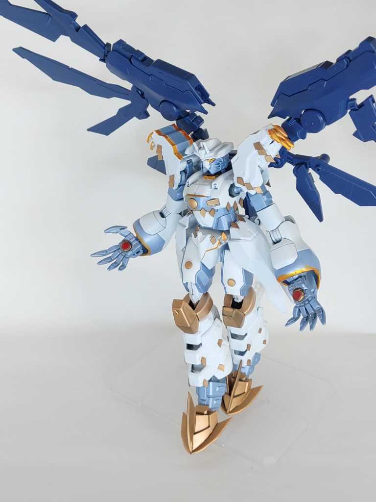 撮影しながらどうやってもスタンドを付けられなくてあんまポージングできないことに気付く。迂闊に触ると全身のちょん付けされたトゲトゲが取れてしまって中々難儀でした…