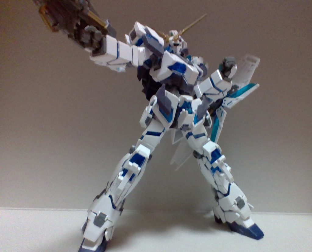 サイコフレーム変えただけなんで可動域なんかは変わりません。