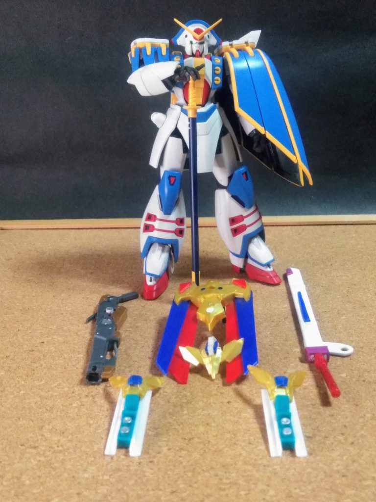 さて🎶🎶今回の　　　　　　蛇足作業🐍👣　　　　　　　　　　　　　　　　を実行です 😤💨💨 『ガンダムファイターであるジョルジュさん』が騎士道🏇を重んじるので武装が貧弱 😣 (｢UP｣の感覚的に・・・でも？ビットはドウなん？)なので、茶番劇🍵の『銃士』に寄り添った(と、観て下さい)装備を拵えました 😋