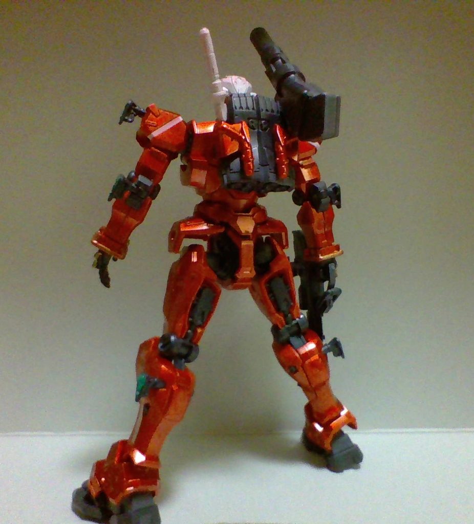 後ろキャノン系の機体っていいですよね〜(●´ω｀●)それと後で気がついたんですが首の関節が前後逆ですね(^^;)