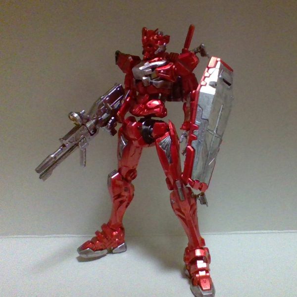 赤いガンダムキャンディ塗装