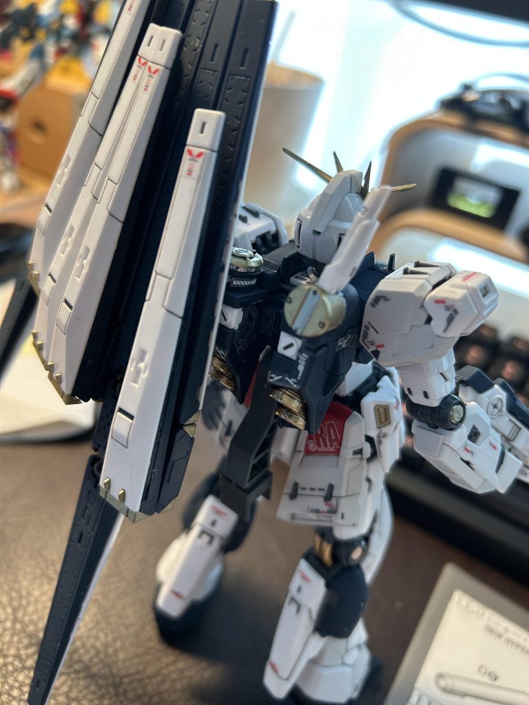 RG νガンダム–3枚目/制作者：DAIDUM