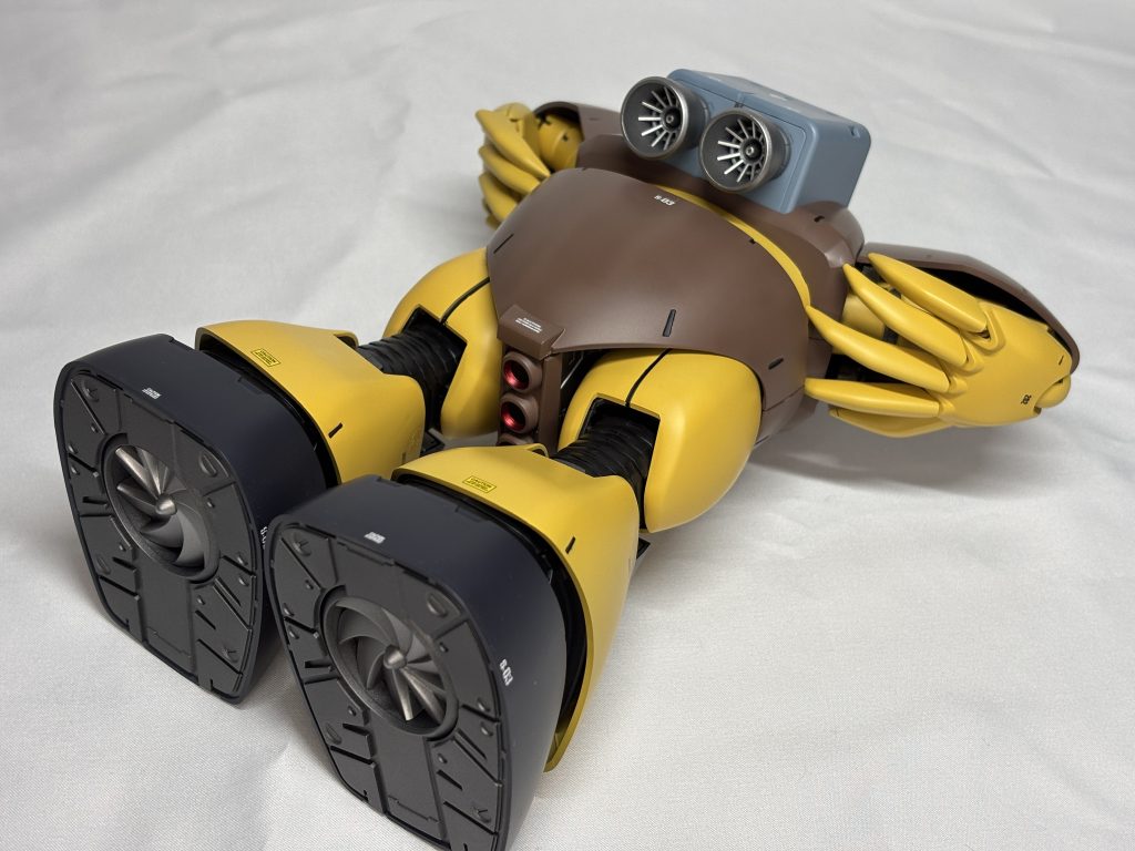 潜水モードその2、メガ粒子砲、スクリューも塗り分けて見ました