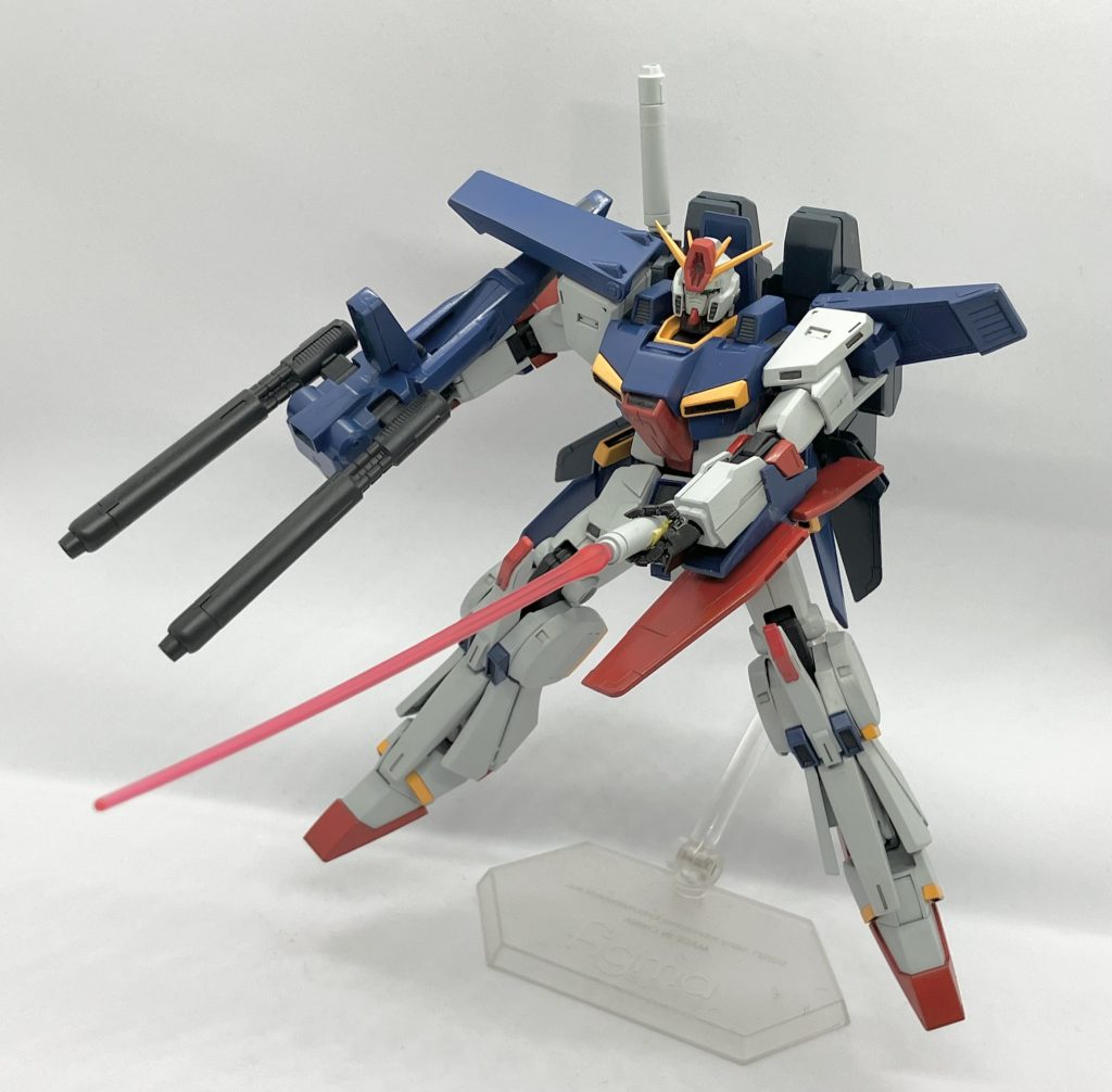 ビームサーベルを振り回したり