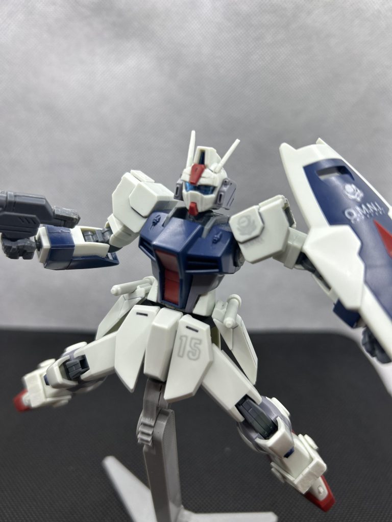 アンテナはダガーLのランナーで作りました。前は黒いパーツでしたけどやっぱりこっちの方が似合うと思いました。