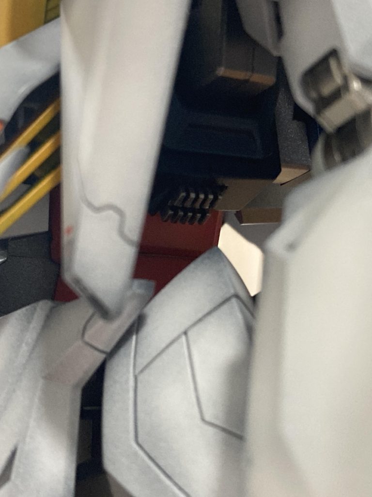 全然見えないけど、脇の下にはシイタケディテールを仕込んでいます。見えないけど^_^