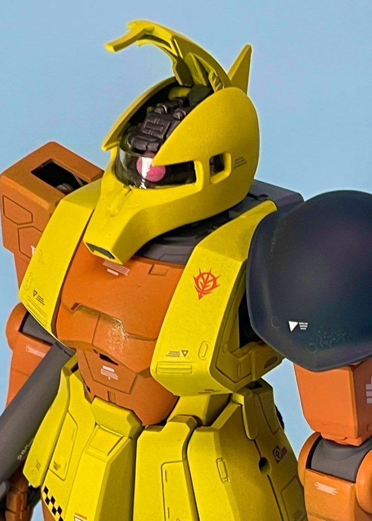 古いMGは合わせ目が多いですが作り甲斐はあります。