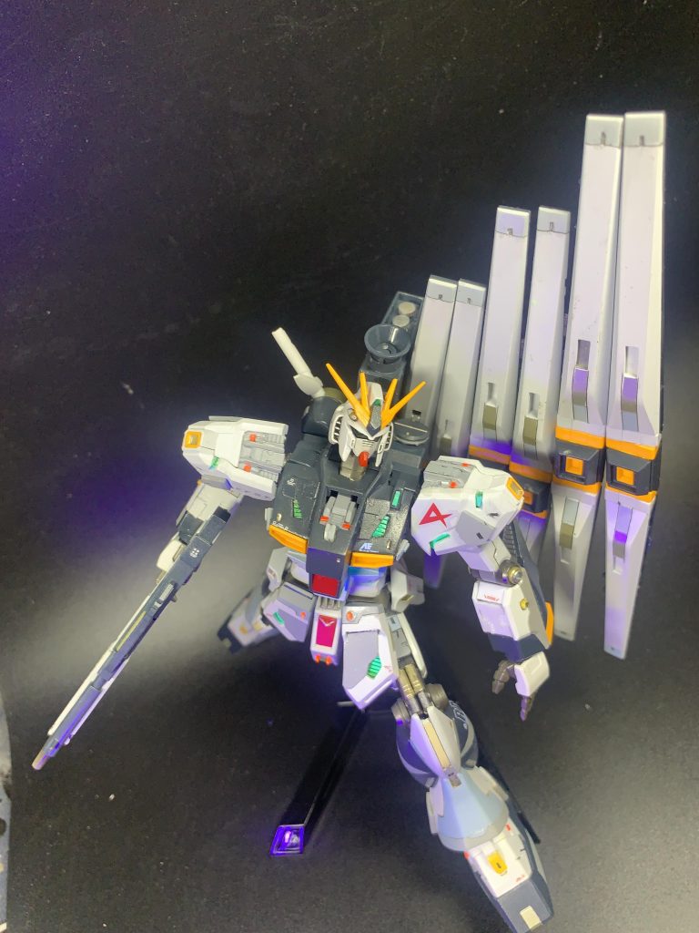 HGはEGよりも首が上に向きます。だからなに?と言われると……(zaku-kao8)