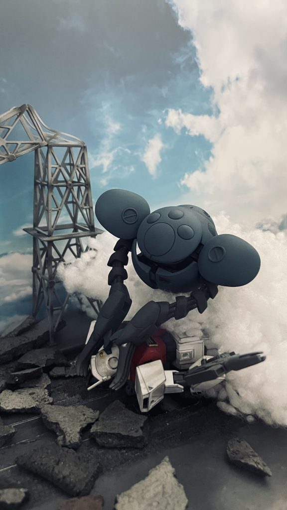 トリントン基地上陸時にジムIIへ襲いかかるカプールです。水飛沫はつぶわたをまとめたものです。