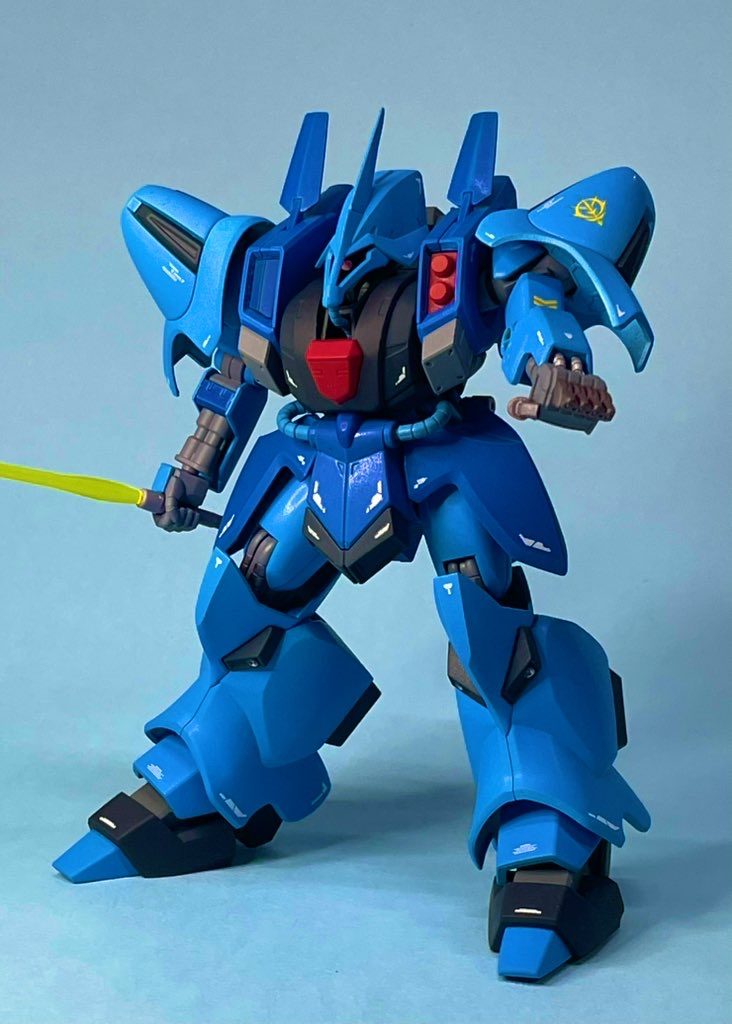 作中でマシュマーが搭乗したハッチ未完成Ver.にしてもよかったのですがそれはまた次回また買えたら作りたいと思います。