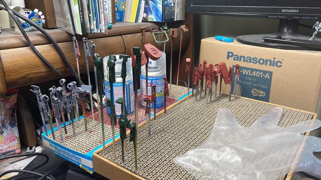 ➊仮組➋塗装中