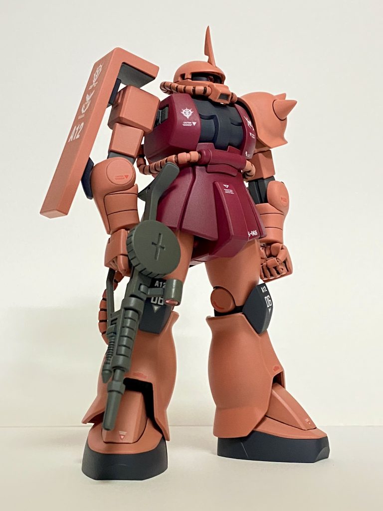 HGUC 032 （旧HGUC）シャア専用ザクII–3枚目/制作者：シオカラ