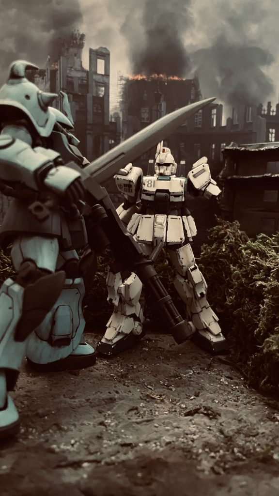 同ベースへグフカスタムを配置してみたバージョンです。